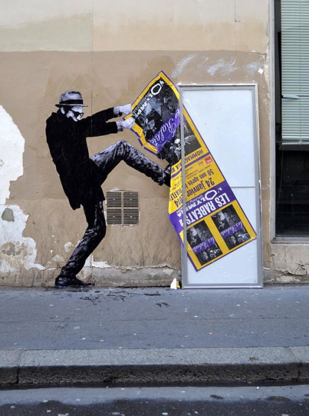 street-art-in-paris-by-levalet-19