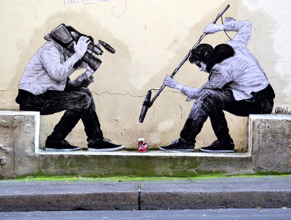 street-art-in-paris-by-levalet-20