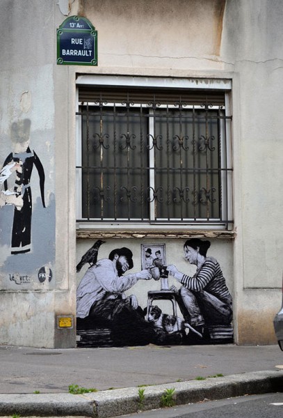 street-art-in-paris-by-levalet-22