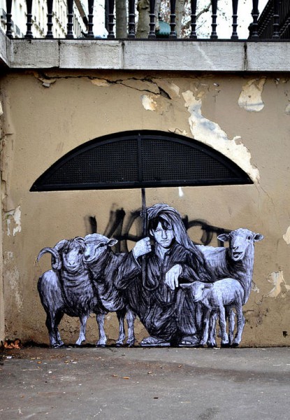 street-art-in-paris-by-levalet-4