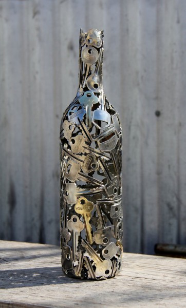 artist-turns-discarded-keys-and-coins-into-works-of-art-2