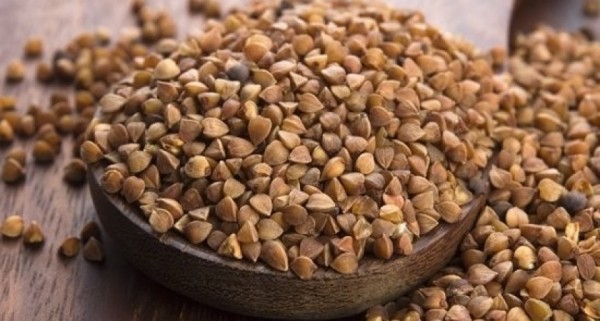 buckwheat-seeds-in-a-bowl