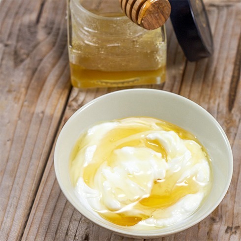 homemade-face-mask-with-yogurt